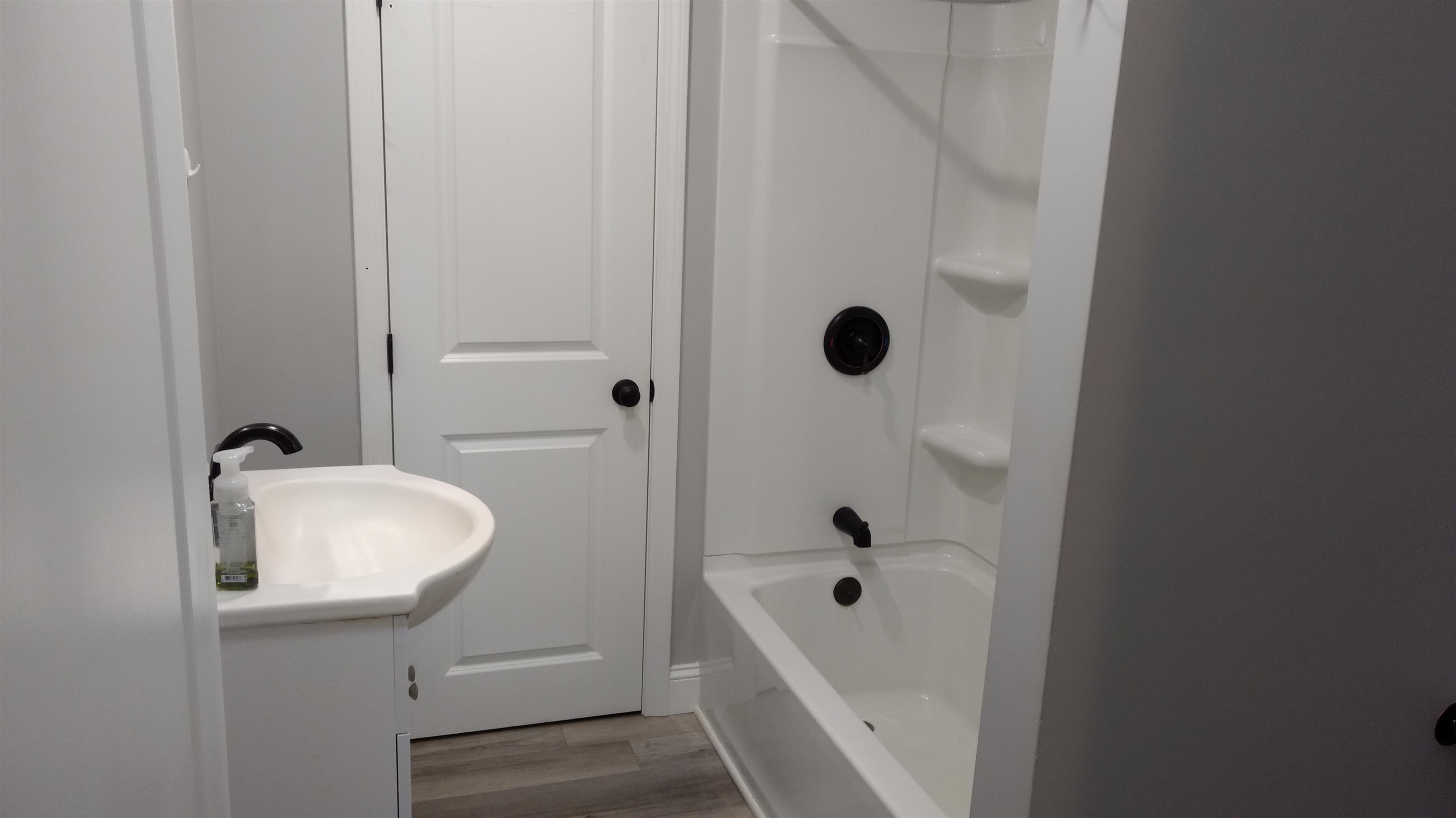 160 Ledge Street, Unit 162B Nashua, NH 03060 - Photo 13 of 19