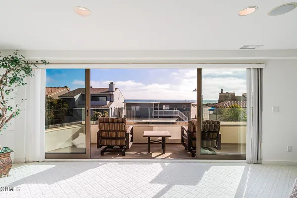 $3,295,000 | 3300 Ocean Drive, Oxnard, CA 93035