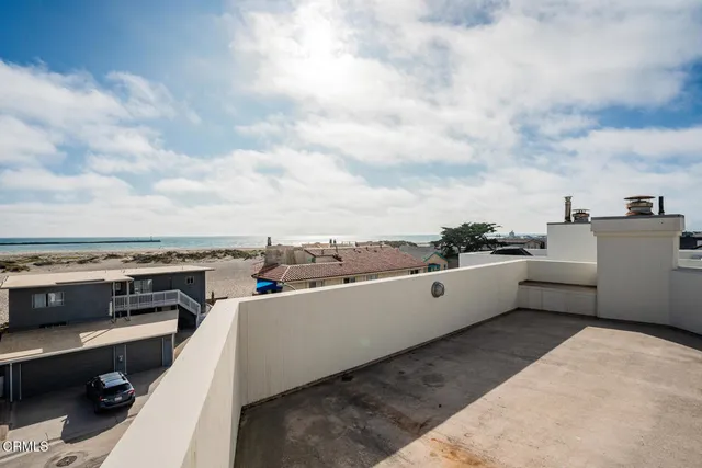 $3,445,000 | 3300 Ocean Drive, Oxnard, CA 93035