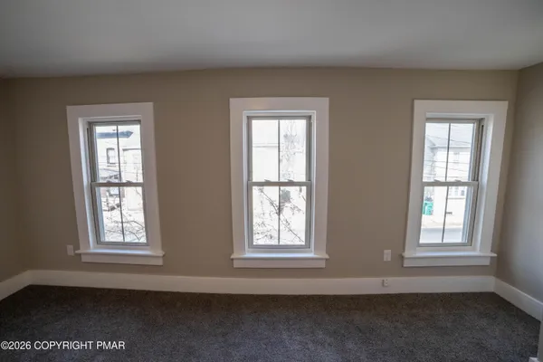 $1,700 | 811 Monroe Street, Unit 1, Stroudsburg, PA 18360