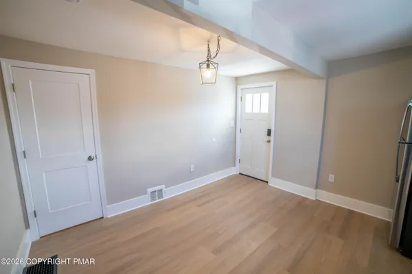 $1,700 | 811 Monroe Street, Unit 1, Stroudsburg, PA 18360