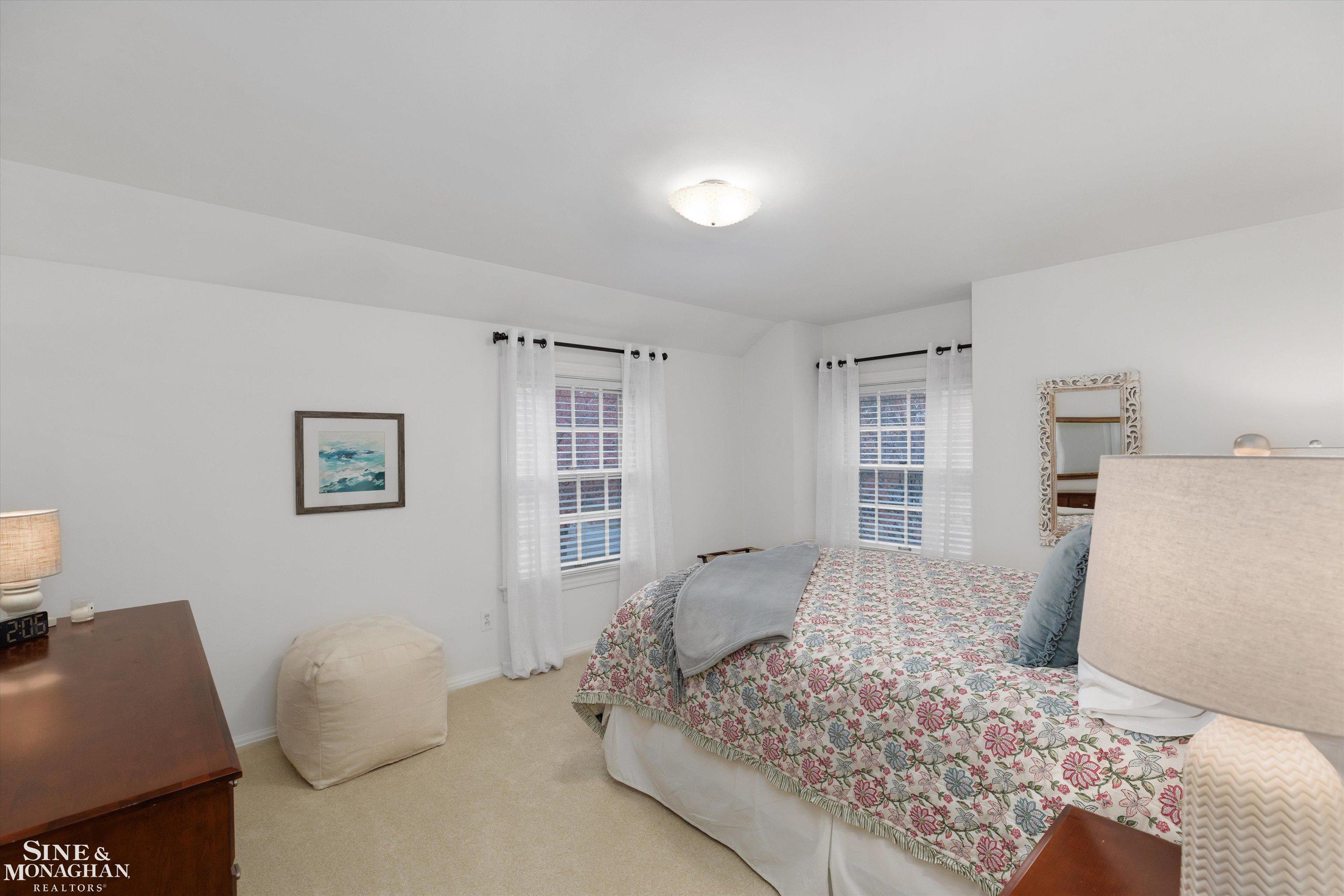 218 Merriweather Road Grosse Pointe, MI 48236 - Photo 33 of 51 50194541-0e9a00f6-8fb3-4e57-a418-364c1e3c4952.JPG