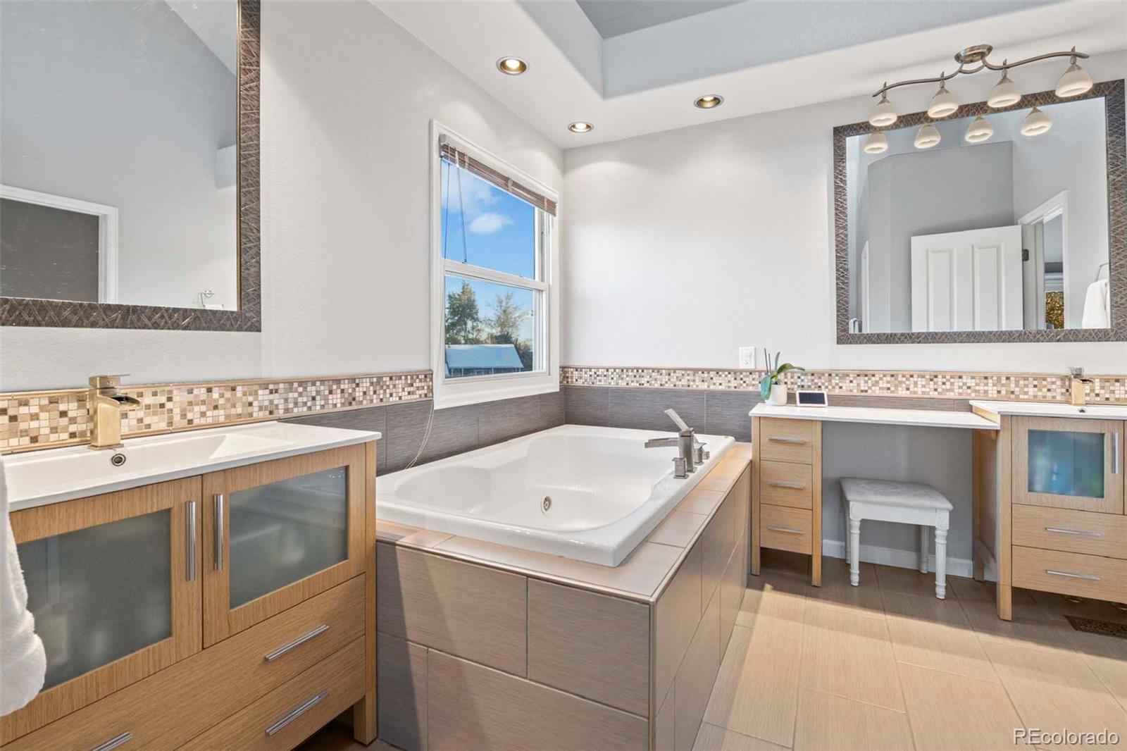 2420 Mapleton Circle Longmont, CO 80503 - Photo 21 of 42