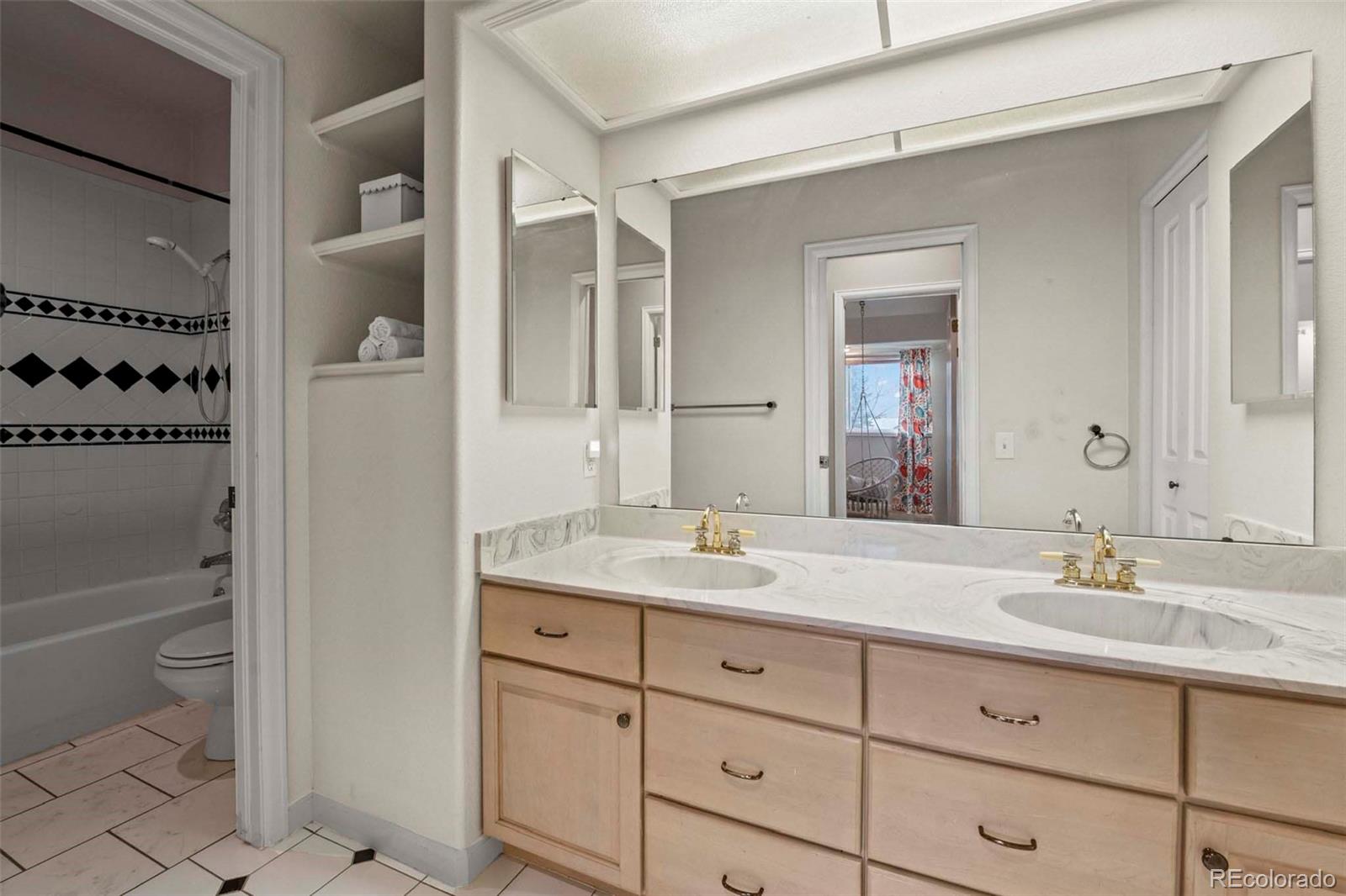 2420 Mapleton Circle Longmont, CO 80503 - Photo 24 of 42