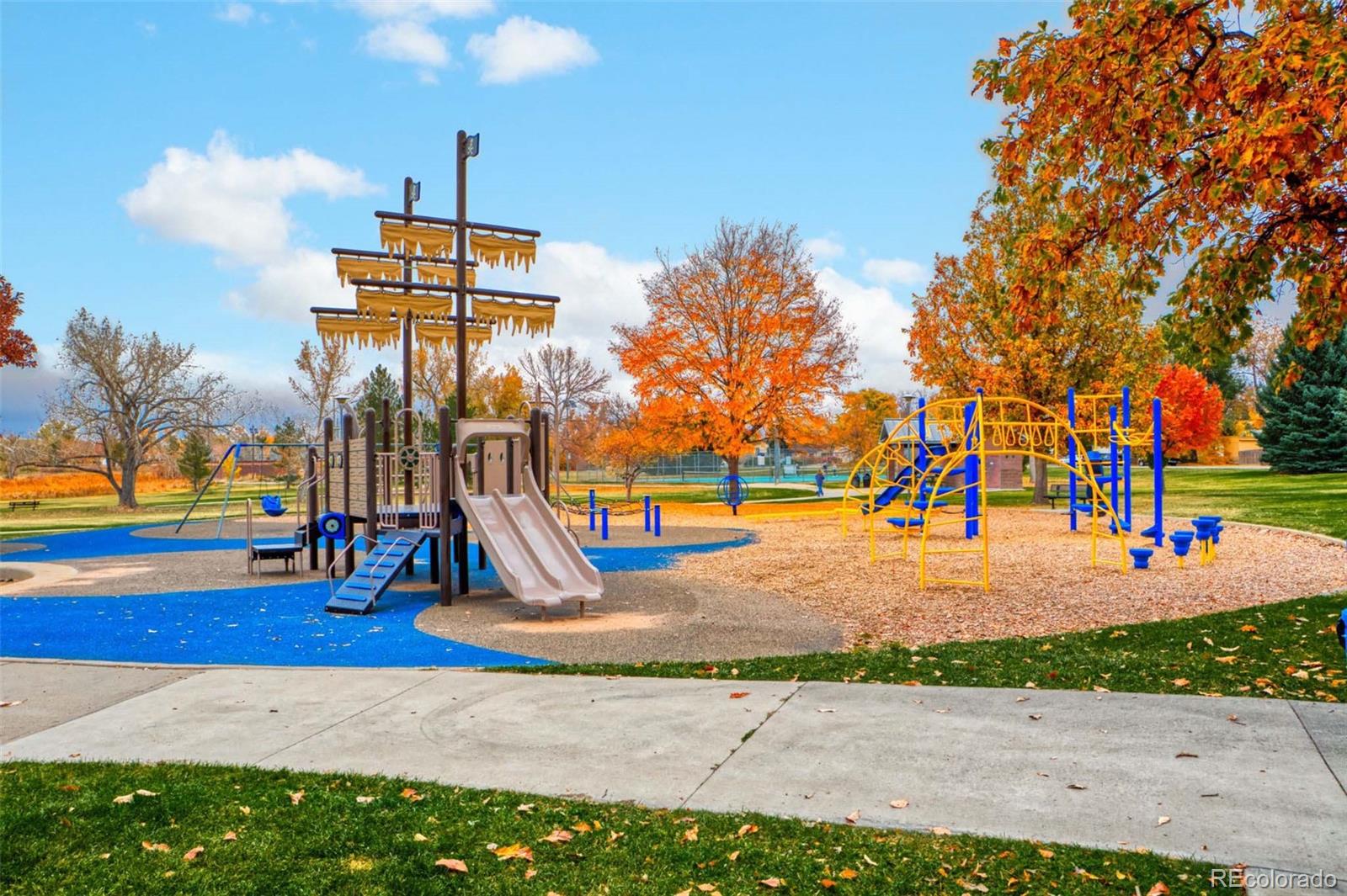 2420 Mapleton Circle Longmont, CO 80503 - Photo 33 of 42