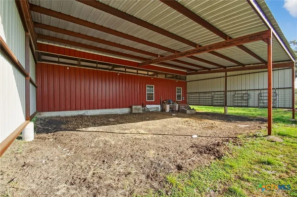 $799,000 | 242 Wheeler Lane, Goliad, TX 77963