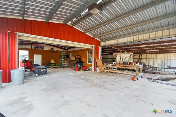 $799,000 | 242 Wheeler Lane, Goliad, TX 77963