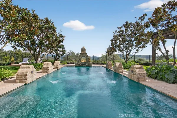 $6,900,000 | 18 Mission Ridge Road, Ladera Ranch, CA 92694