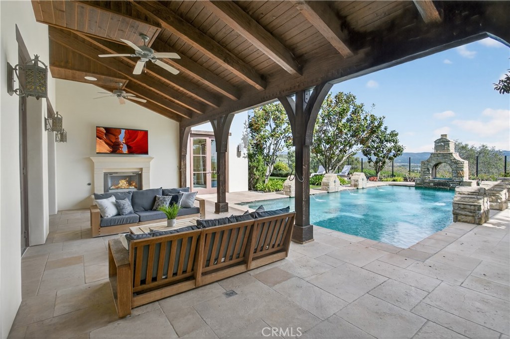 18 Mission Ridge Road Ladera Ranch, CA 92694 - Photo 40 of 70 Covered California Room