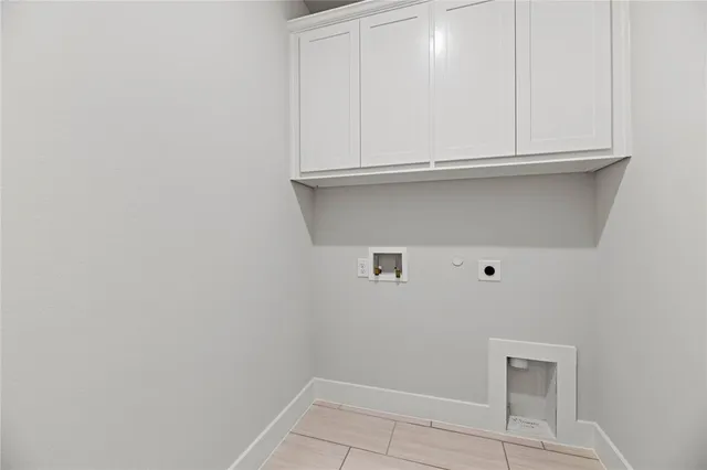 $2,600 | 6104 Lake Brook Drive, Pilot Point, TX 76258