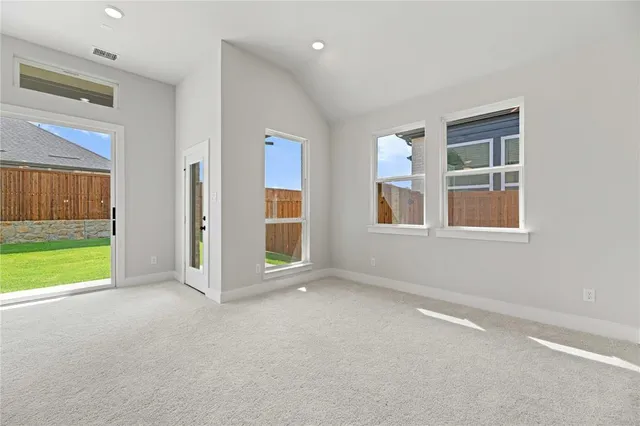 $2,600 | 6104 Lake Brook Drive, Pilot Point, TX 76258