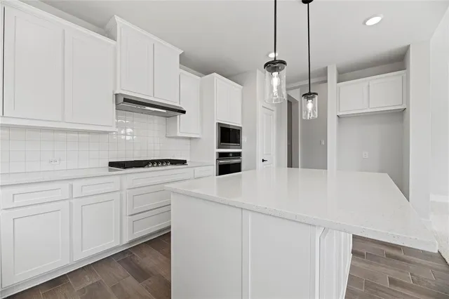 $2,600 | 6104 Lake Brook Drive, Pilot Point, TX 76258