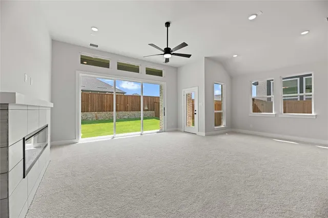 $2,600 | 6104 Lake Brook Drive, Pilot Point, TX 76258