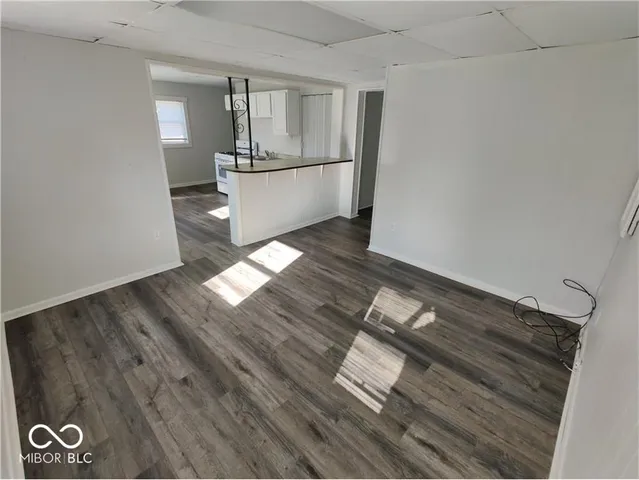 $745 | 617 West Franklin Street, Unit 5, Shelbyville, IN 46176