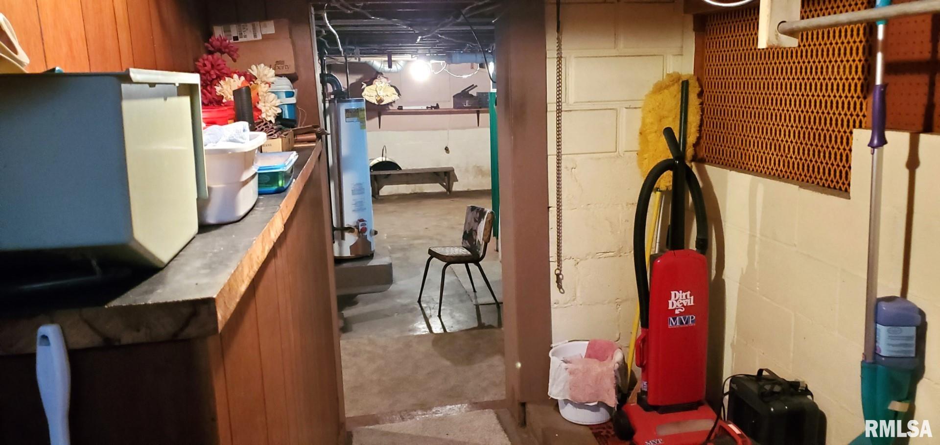 50 East Alder Road Canton, IL 61520 - Photo 26 of 37