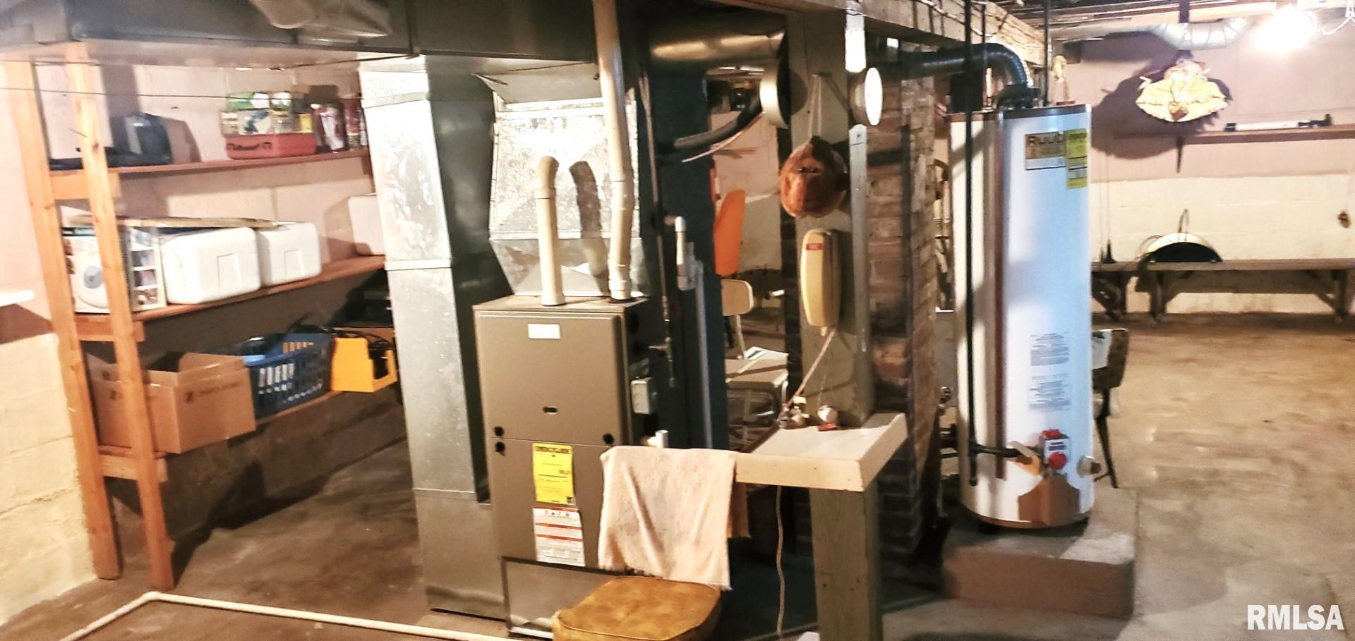 50 East Alder Road Canton, IL 61520 - Photo 27 of 37