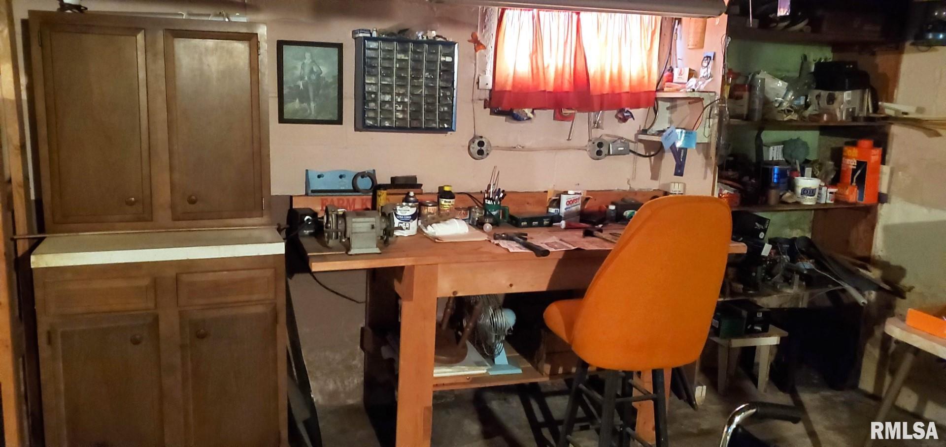 50 East Alder Road Canton, IL 61520 - Photo 31 of 37