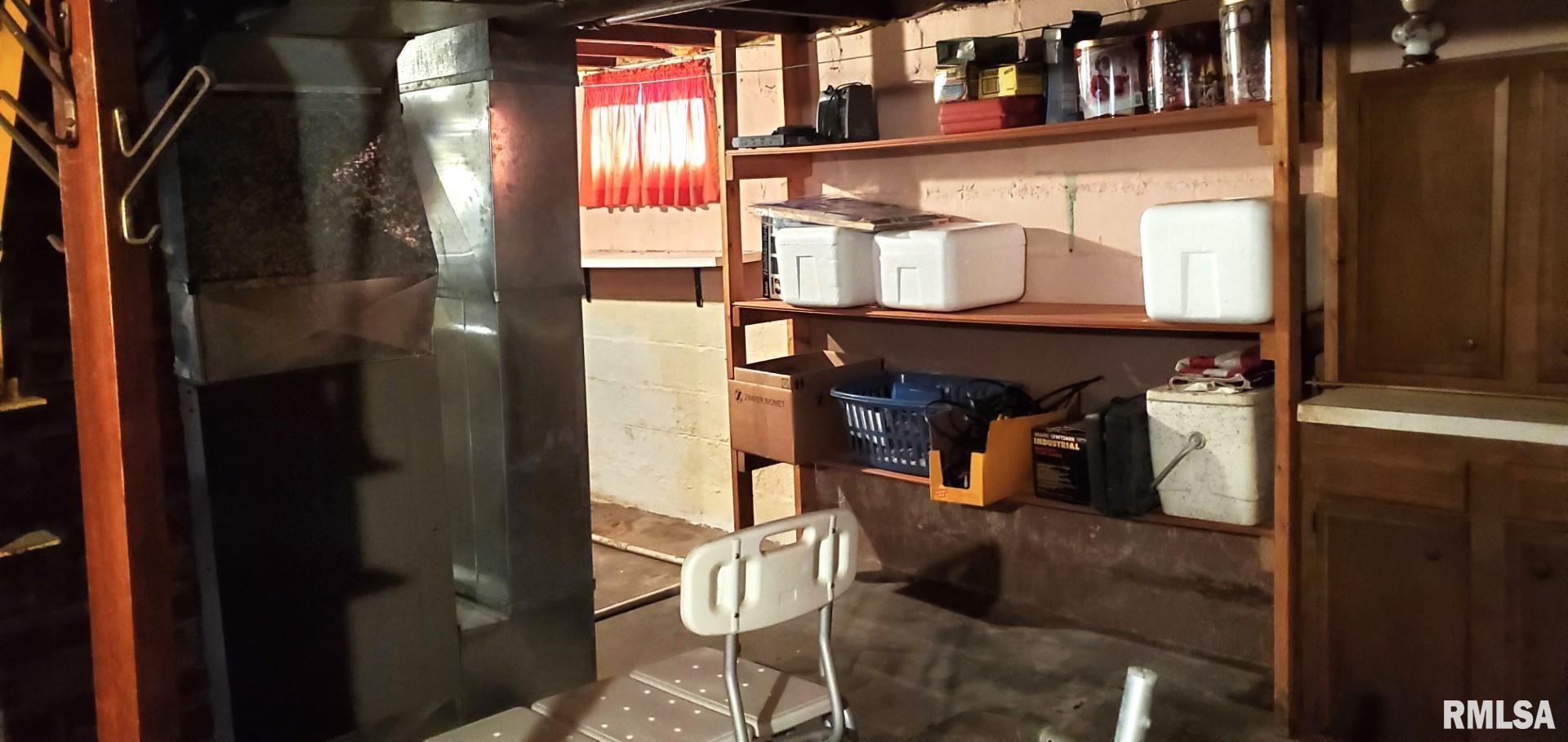 50 East Alder Road Canton, IL 61520 - Photo 32 of 37