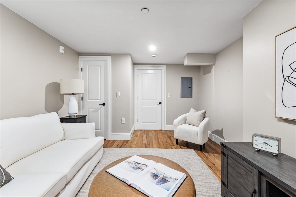 62 Chestnut Street, Unit 1 Saugus, MA 01906 - Photo 6 of 18