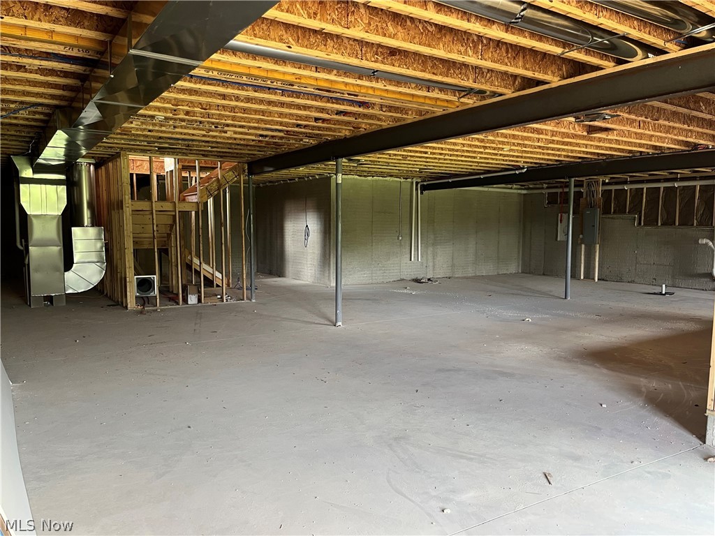 258 Seamore Road Aurora, OH 44202 - Photo 8 of 8 Gallery Image 8