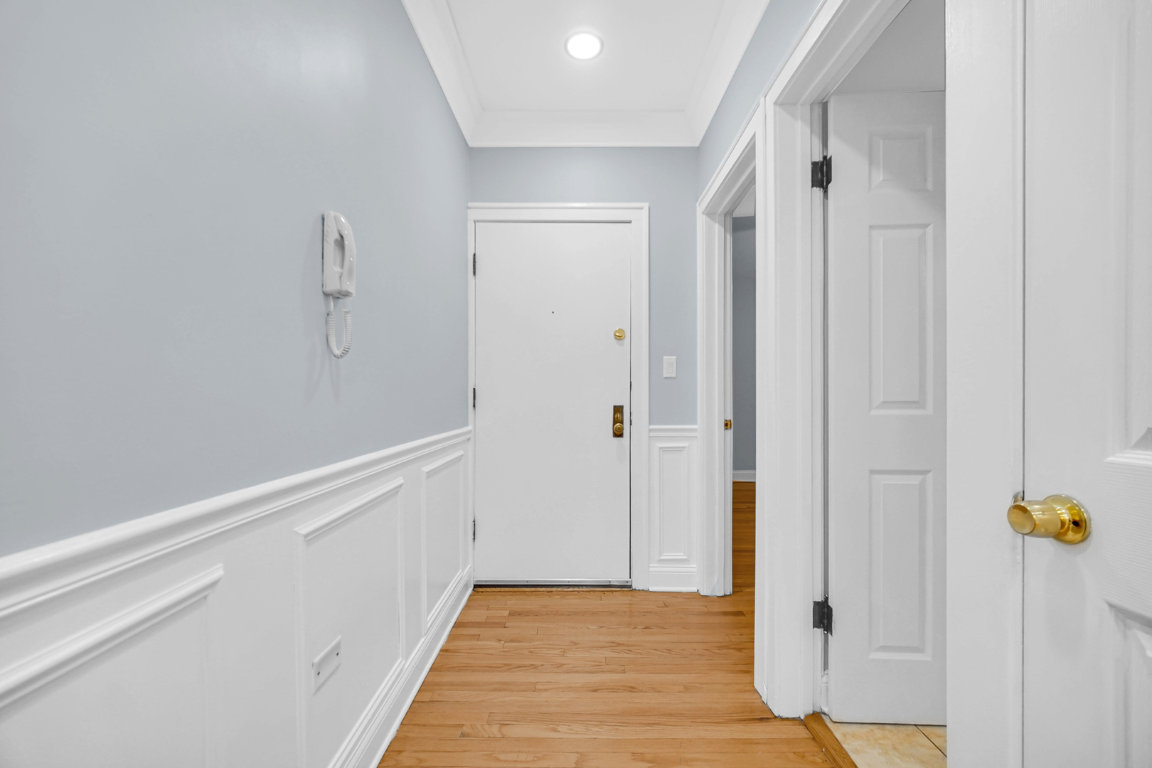 4834 West Henderson Street, Unit 1B Chicago, IL 60641 - Photo 13 of 18