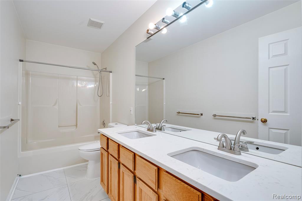 24801 Jamestowne Road Novi, MI 48375 - Photo 38 of 63 Gallery Image 38