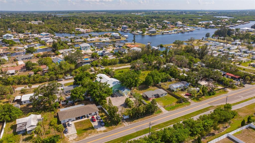 826 West Shell Point Road Ruskin, FL 33570 - Photo 20 of 32