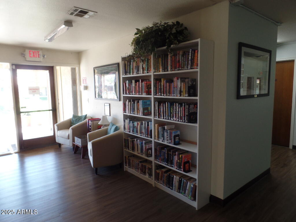 1021 South Greenfield Road, Unit 1106 Mesa, AZ 85206 - Photo 30 of 36 Library