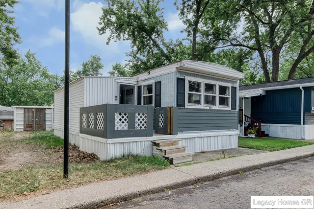 $25,000 | 961 Dolphin Street Southwest, Unit 13, Wyoming, MI 49509