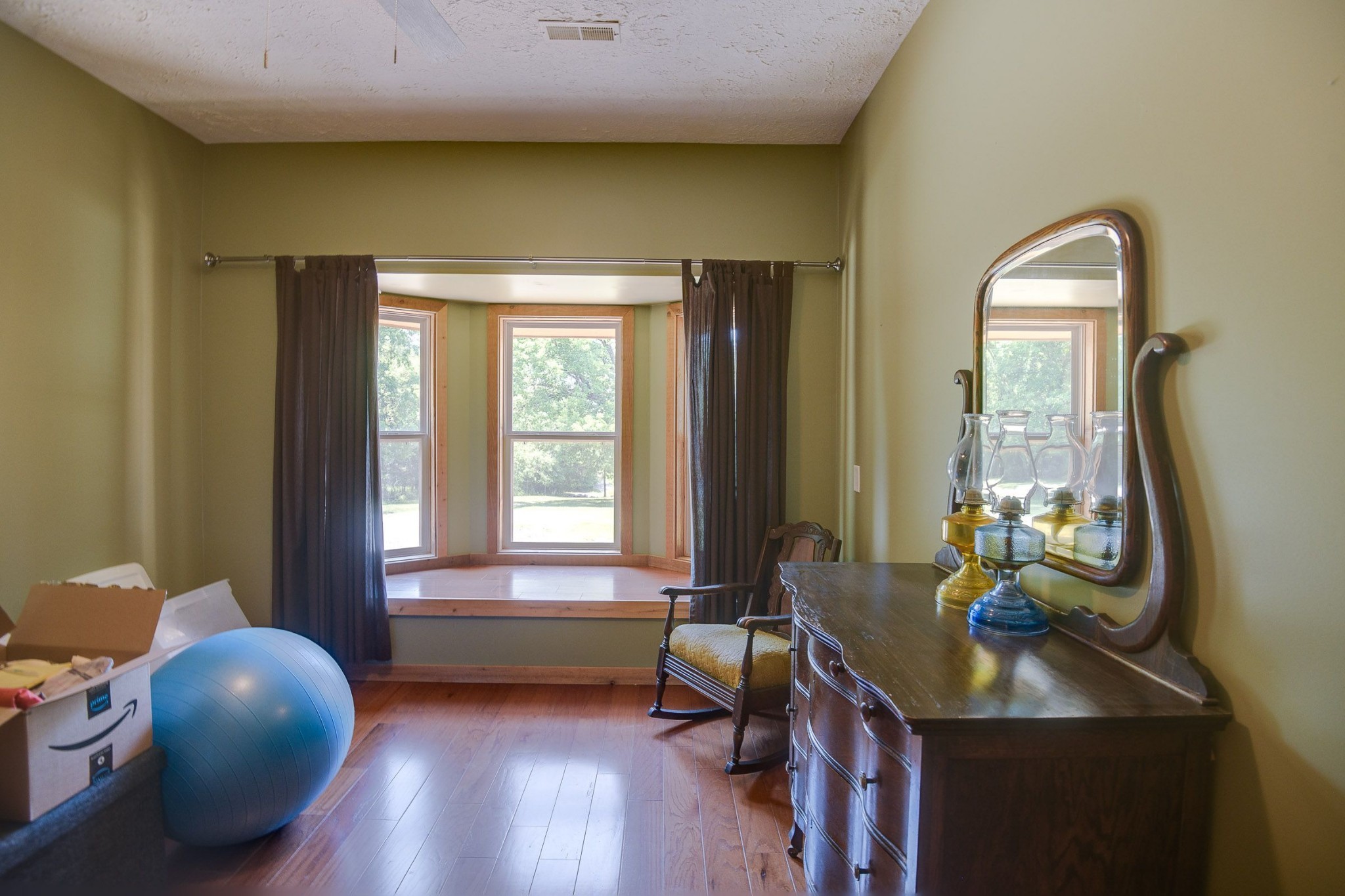 649 Lock 5 Road Lebanon, TN 37087 - Photo 50 of 65 a living room with furniture and a window