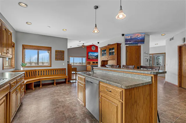 $735,000 | 37358 385th Avenue, Sauk Centre, MN 56378