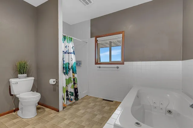 $735,000 | 37358 385th Avenue, Sauk Centre, MN 56378