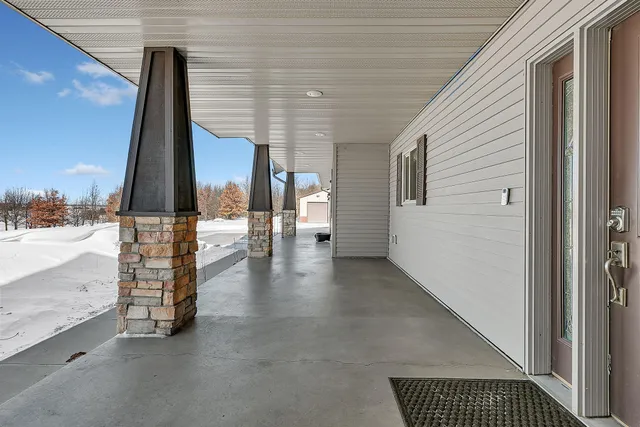 $735,000 | 37358 385th Avenue, Sauk Centre, MN 56378