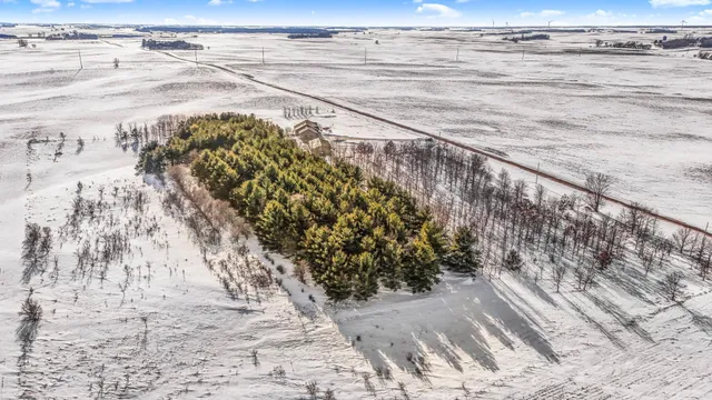 $735,000 | 37358 385th Avenue, Sauk Centre, MN 56378