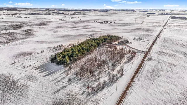 $735,000 | 37358 385th Avenue, Sauk Centre, MN 56378