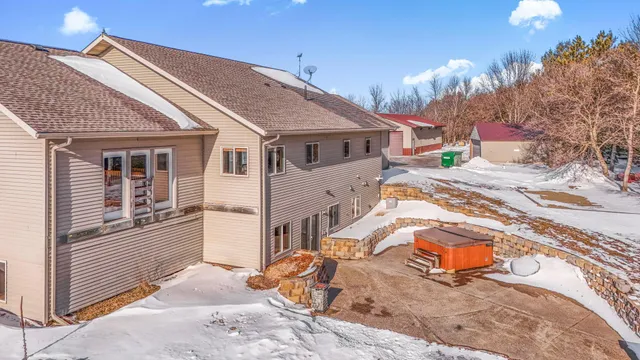$735,000 | 37358 385th Avenue, Sauk Centre, MN 56378