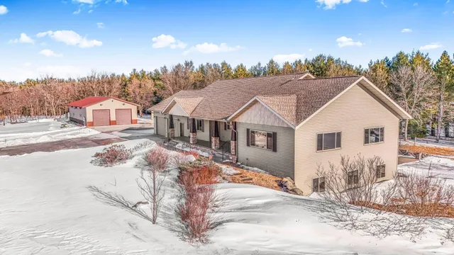 $735,000 | 37358 385th Avenue, Sauk Centre, MN 56378