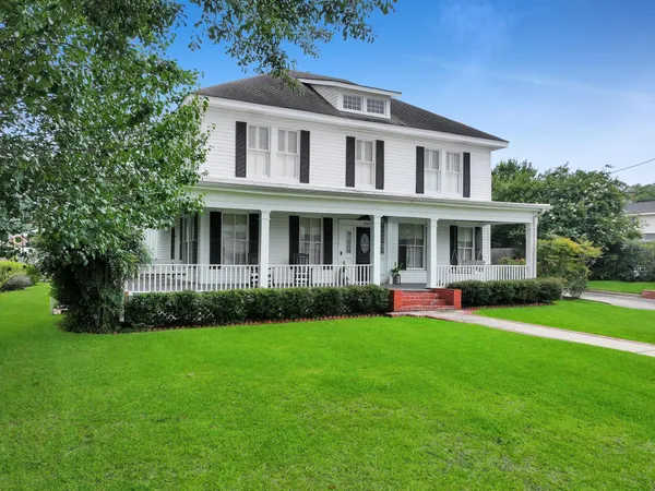 $650,000 | 311 North Main Street, Jasper, TX 75951
