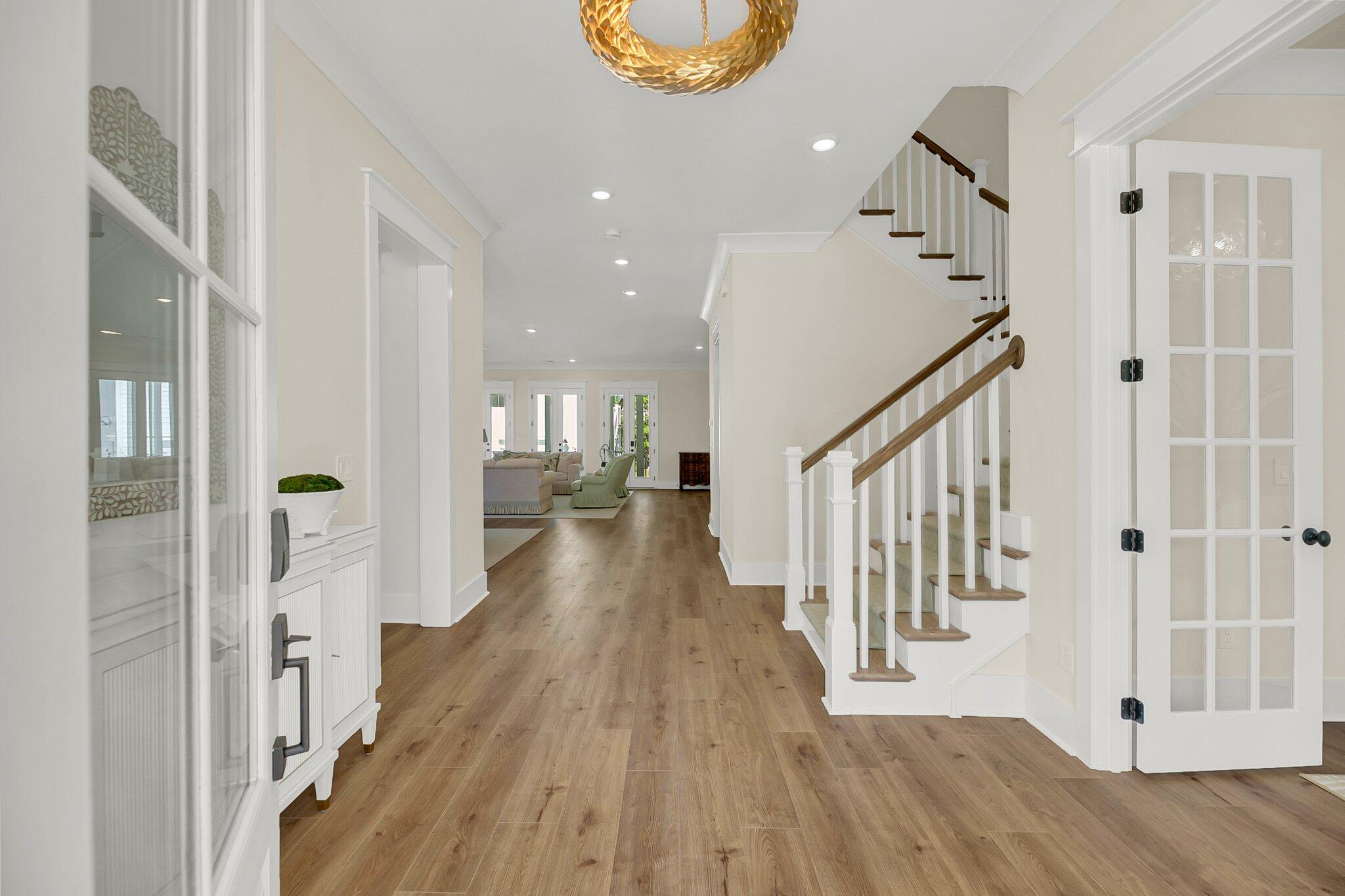 3624 Goodwater Street Mount Pleasant, SC 29466 - Photo 6 of 39 Foyer