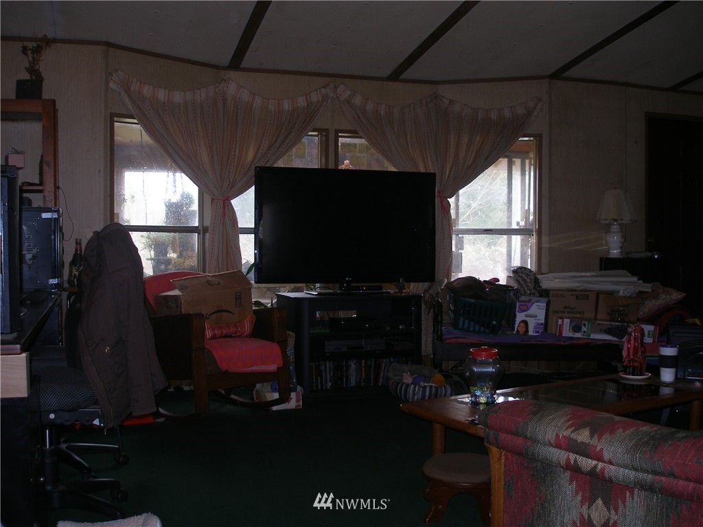 11511 Clark Road Southeast Yelm, WA 98597 - Photo 5 of 17 Gallery Image 5