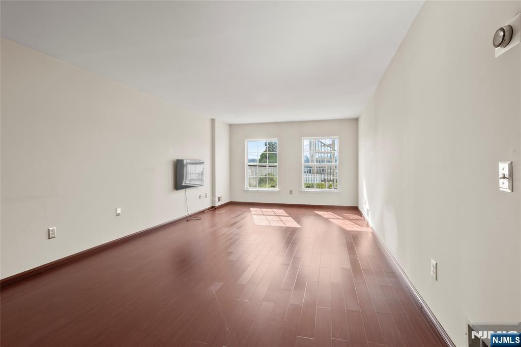 10 Bergen Ridge Road North Bergen, NJ 07047 - Photo 3 of 22