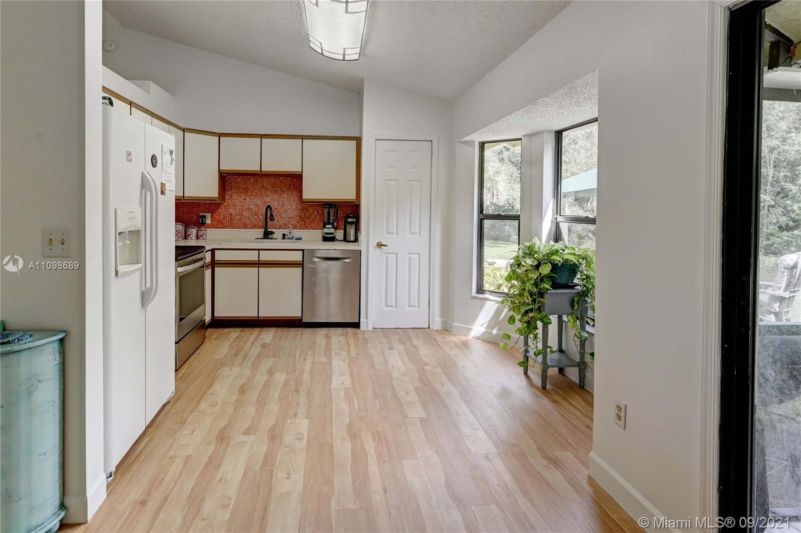 14822 85th Road North Loxahatchee, FL 33470 - Photo 11 of 41 Gallery Image 11