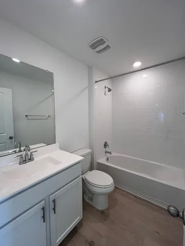 $2,125 | 417 Lake Sweetwater Lane, Buda, TX 78610