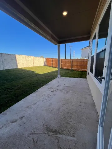 $2,125 | 417 Lake Sweetwater Lane, Buda, TX 78610