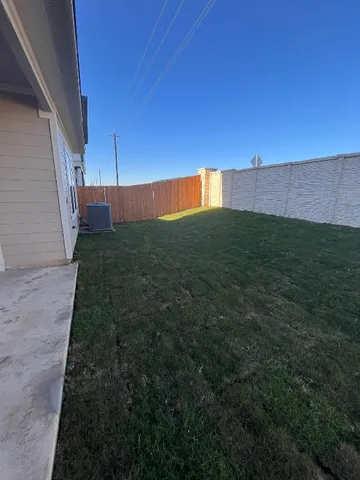 $2,125 | 417 Lake Sweetwater Lane, Buda, TX 78610