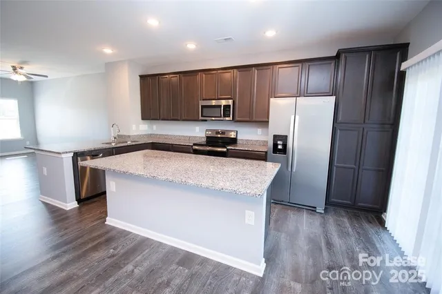 $1,795 | 5524 John McDowell Drive, Charlotte, NC 28217