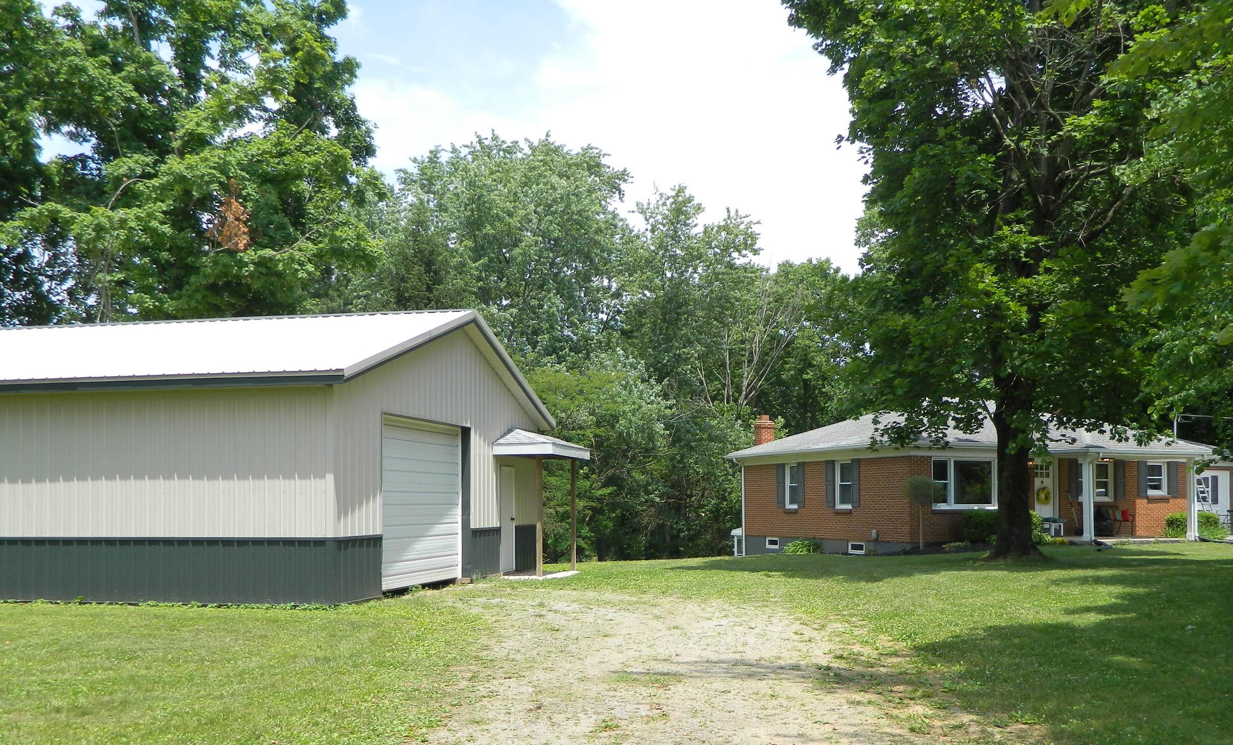 3786 Fairfield Springfield, OH 45502 - Photo 4 of 47