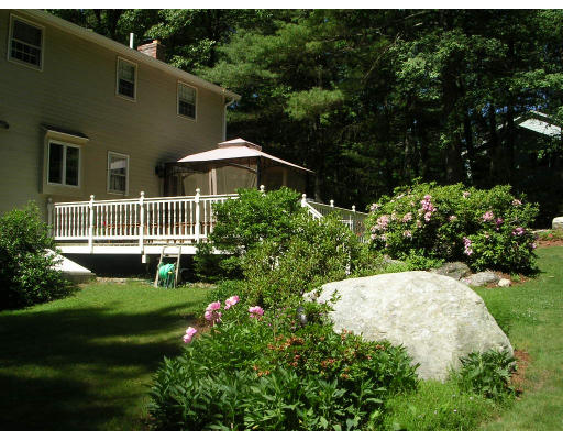 55 Box Mill Road Boxborough, MA 01719 - Photo 3 of 16 a garden view with a garden