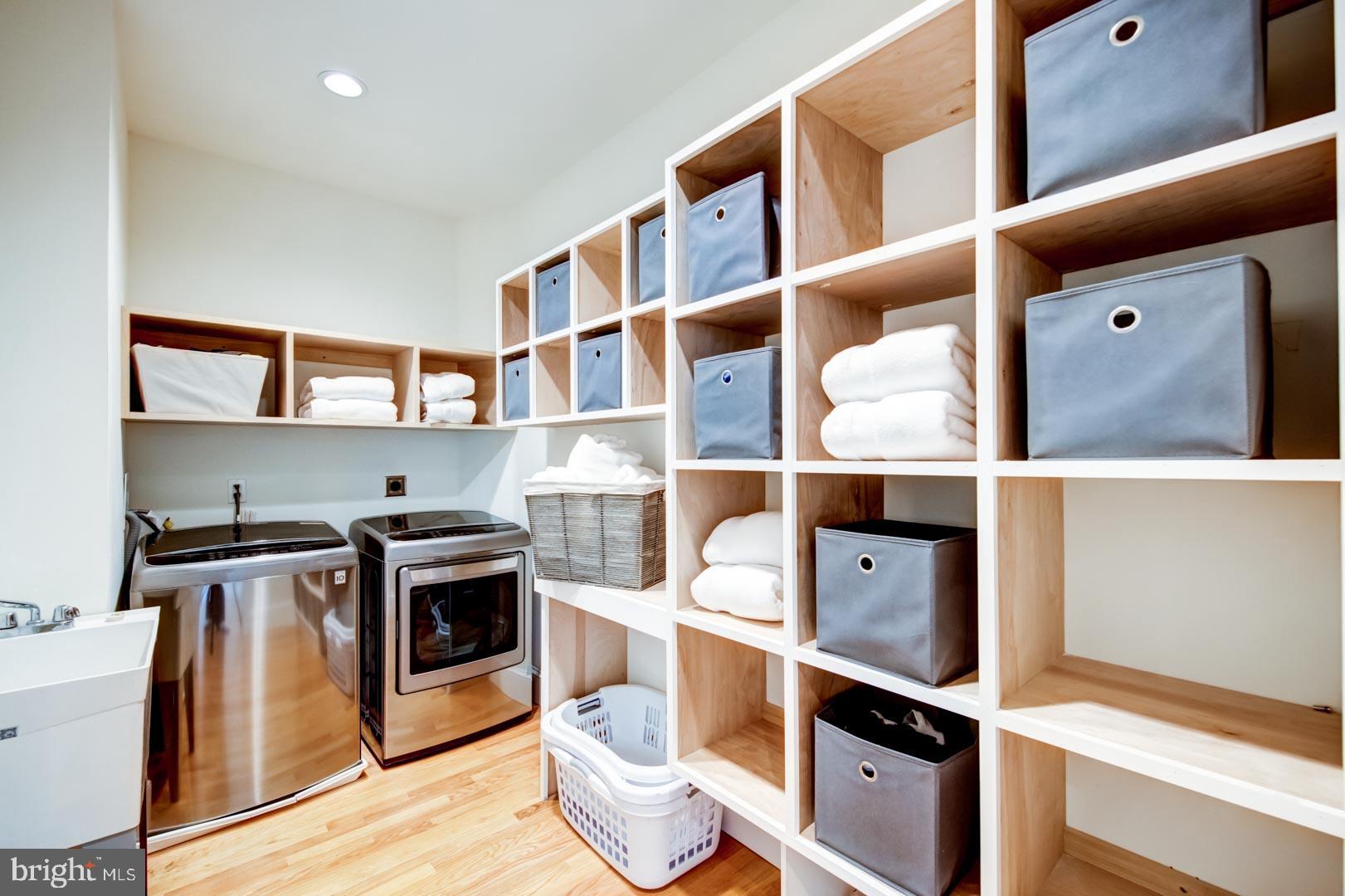 536 Atterbury Road Villanova, PA 19085 - Photo 34 of 42 2nd Fl Laundry Room