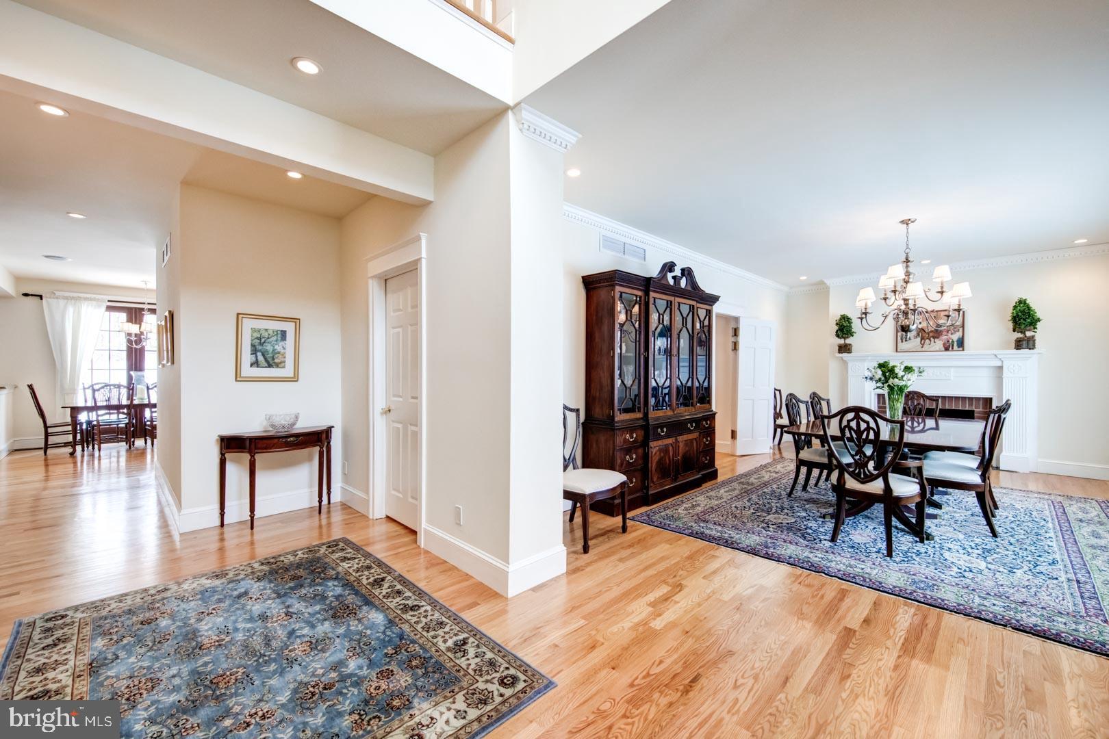 536 Atterbury Road Villanova, PA 19085 - Photo 6 of 42 Dining Room Entry